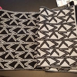 Michael kors reversible knit scarf